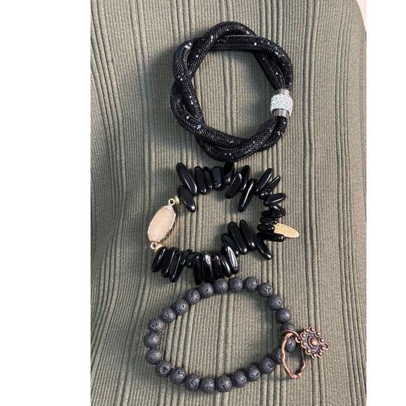 Plunder 3 Bracelets Black Elastic Beaded Charm Stackable BOHO Glam Layered - Picture 2 of 8
